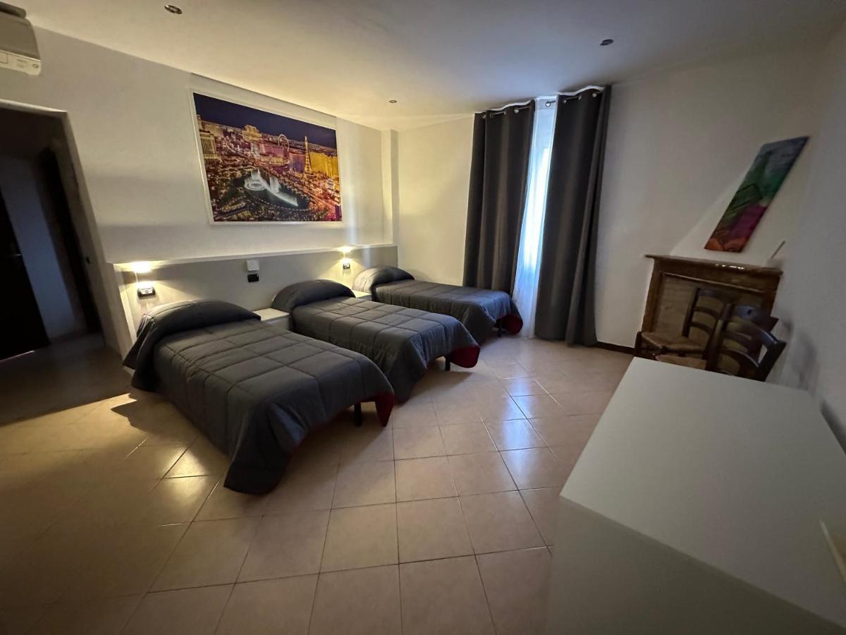 Hotel Duca Di Tromello المظهر الخارجي الصورة